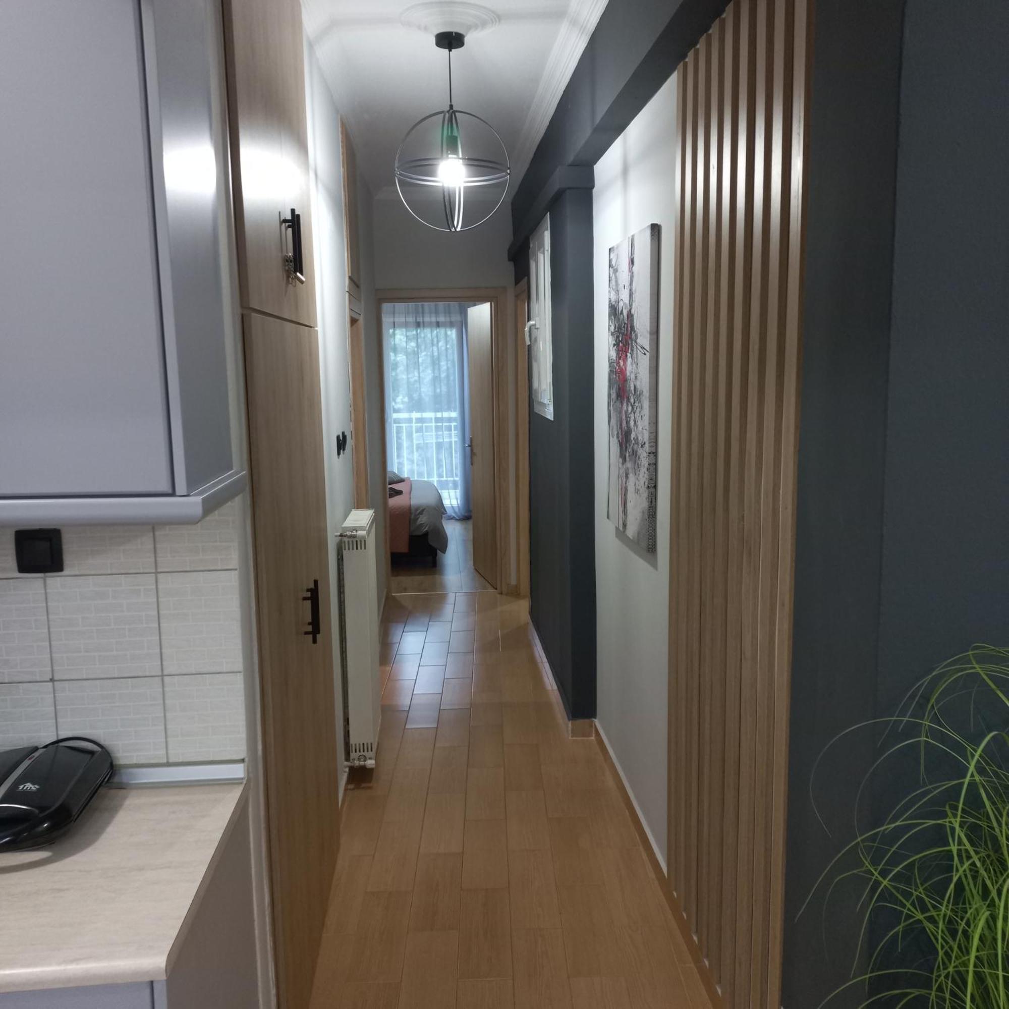 Central 3 Modern Apartment With Free Parking 세레스 객실 사진