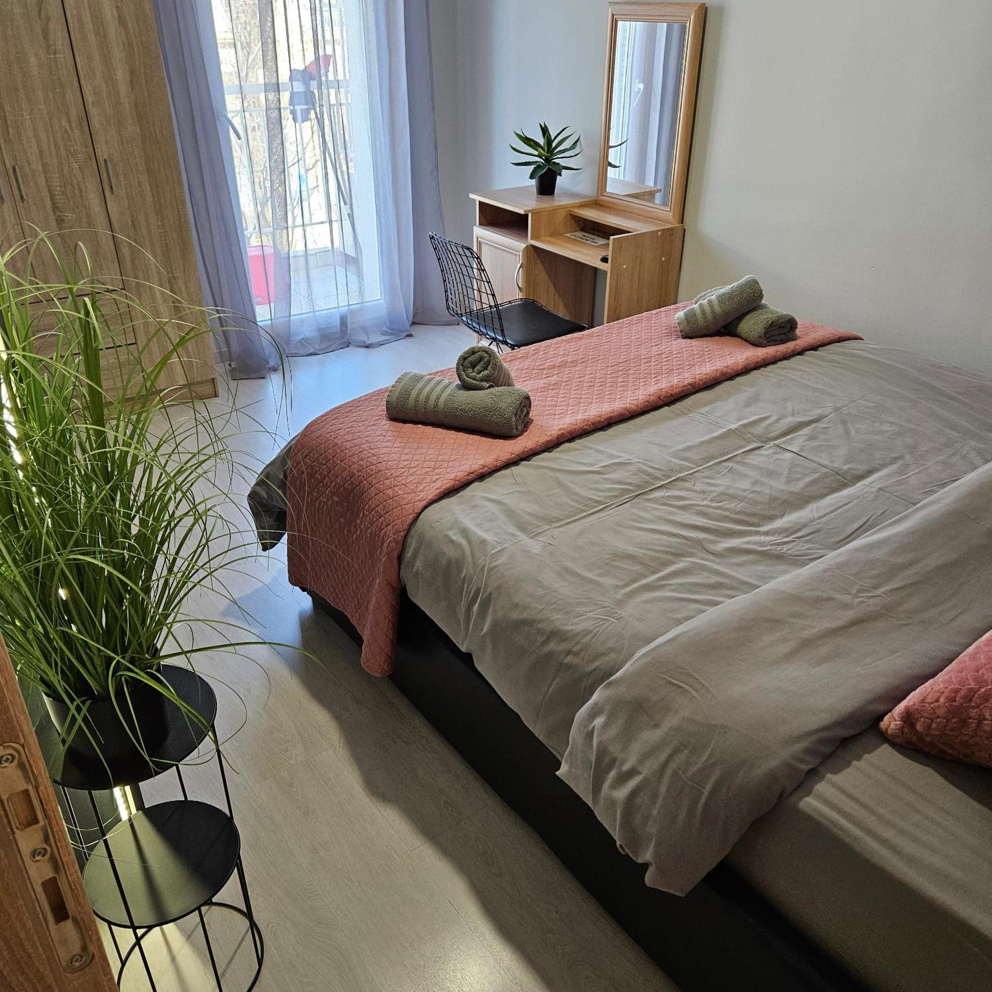 Central 3 Modern Apartment With Free Parking 세레스 외부 사진