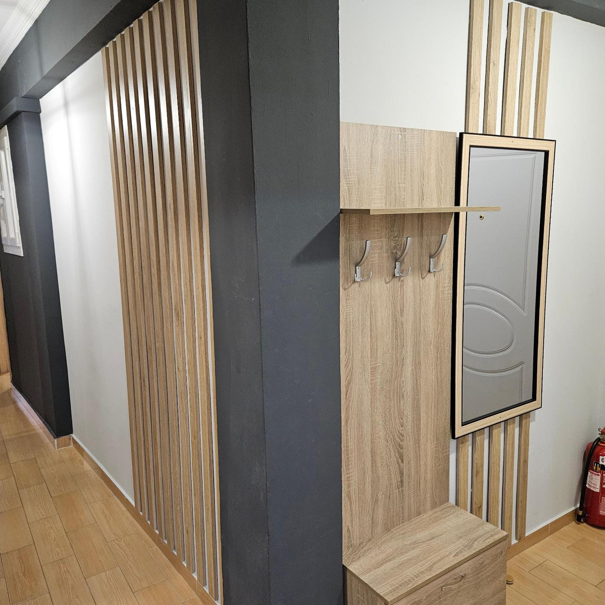 Central 3 Modern Apartment With Free Parking 세레스 외부 사진